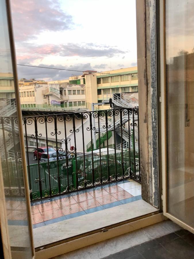 Appartamento Osservatorio 19 卡塔尼亚 外观 照片